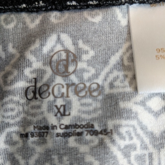 NWOT Black and White Skirt - Picture 3 of 4